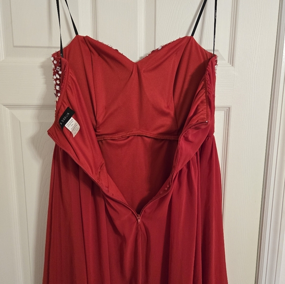 B. Darlin red strapless dress rhinestones size 14/15 (loose rhinestones) - Picture 7 of 8